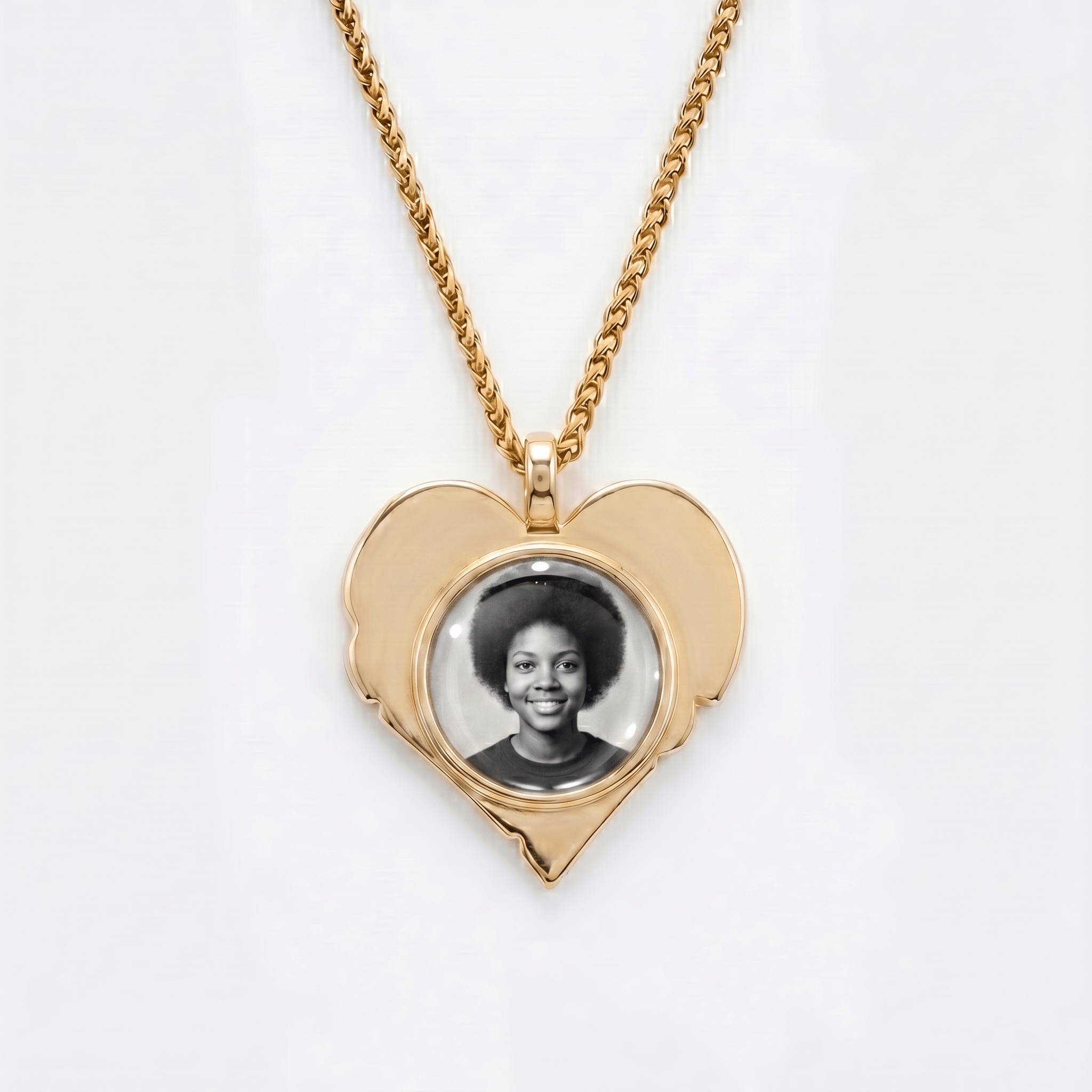 Heart Photo Pendant — Sister CRNCY
